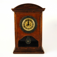Hodiny stolové drevené 28cm