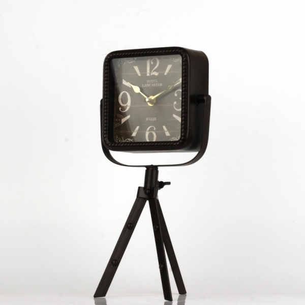 Hodiny stolný Hotel Lancaster 17x10x34cm- poškodené chýbajúce nohy