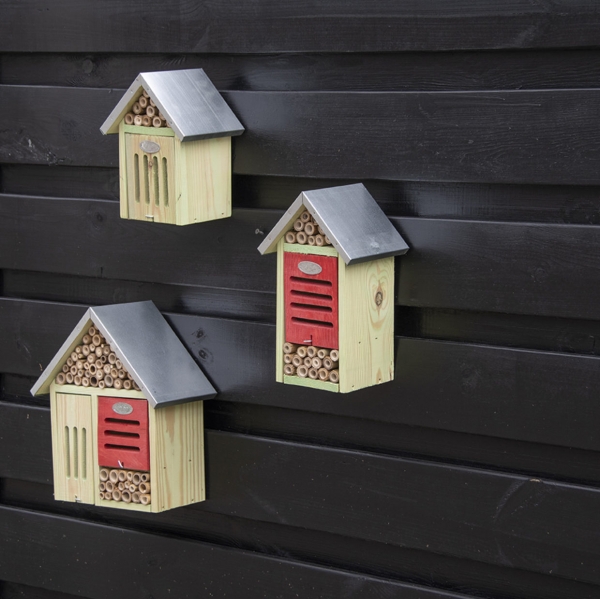 Hotel pre hmyz 18x15x25cm