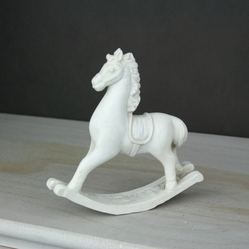Hojdací kôň biely 9,5x9,5cm