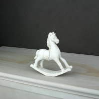 Hojdací kôň biely 9,5x9,5cm
