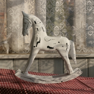 Hojdací kôň drevený biely 34x33cm