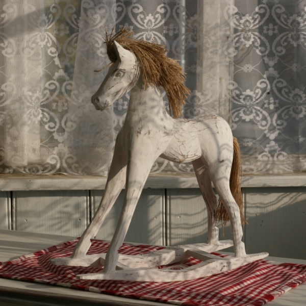 Hojdací kôň s patinou 48cm