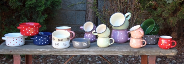 Hrnček s bodkami fialový 230ml