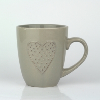 Hrnček so srdcom - ručne zdobený sivý 0,3l