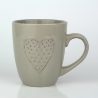 Hrnček so srdcom - ručne zdobený sivý 0,3l