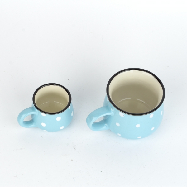 Hrnček svetlo modrý s bielymi bodkami 230ml