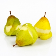 Olúpaná žltá hruška 10cm