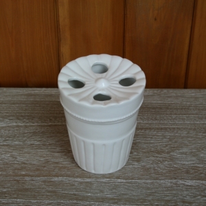 Kalíšok na 4 kefky