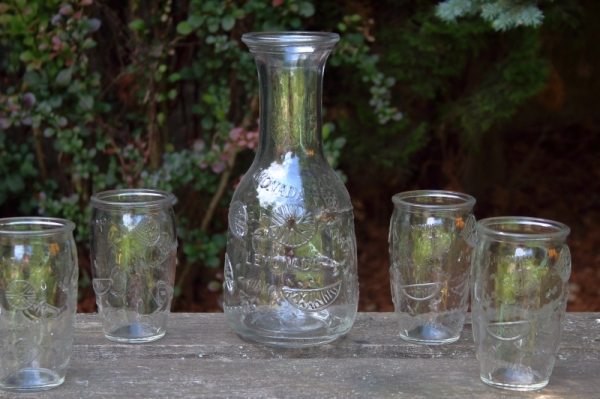 Karafa 1,1l so 4 pohármi 300ml