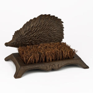 Kefa na topánky s ježkom liatina 17x26cm