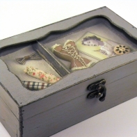 Kazeta na šitie drevená