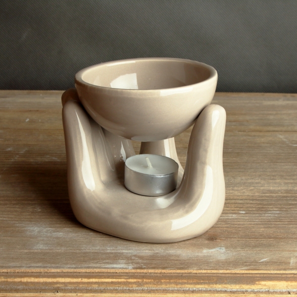 Keramická aromalampa dlaň krémová