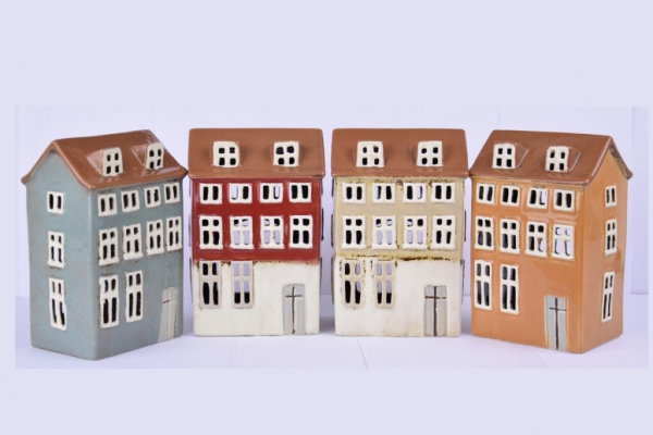 Keramické vianočné domčeky 10,5x16x7,5cm D