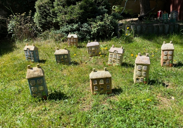 Keramický domček 16x18,5x10,5cm Typ C