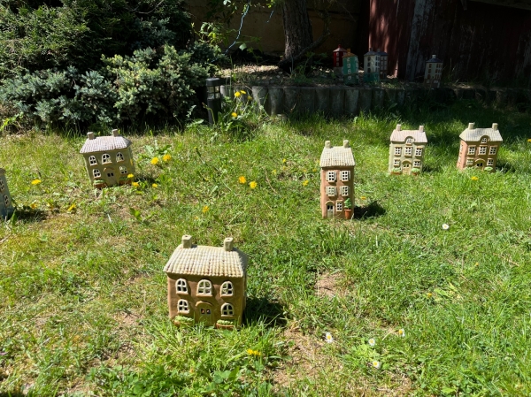 Keramický domček 16x18,5x10,5cm Typ D