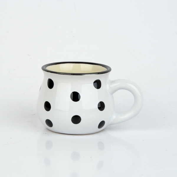 Keramický hrnček biely s čiernymi bodkami 75ml