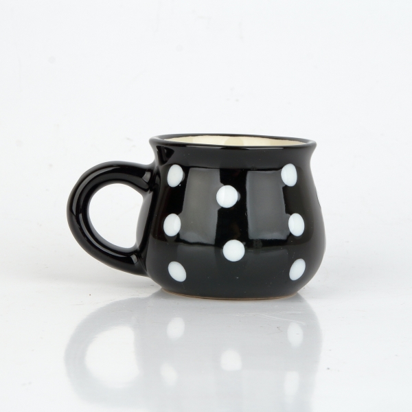 Keramický hrnček čierny s bielymi bodkami 75ml