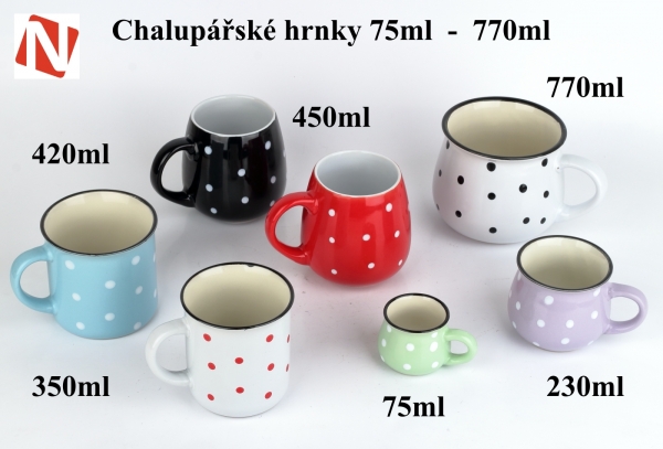 Keramický hrnček s bodkami biely objem 770 ml