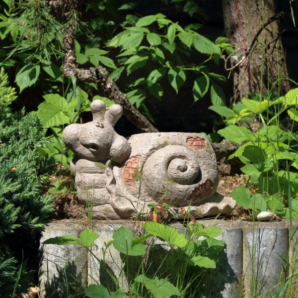 Keramický kvetináč slimák 24×25,5×40 cm