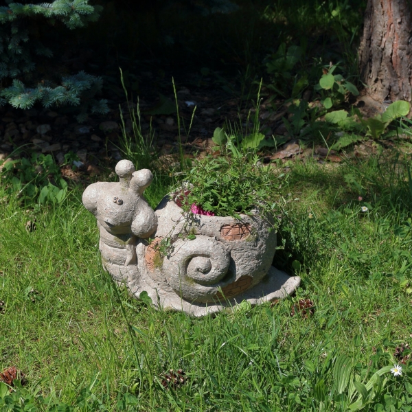 Keramický kvetináč slimák 24×25,5×40 cm