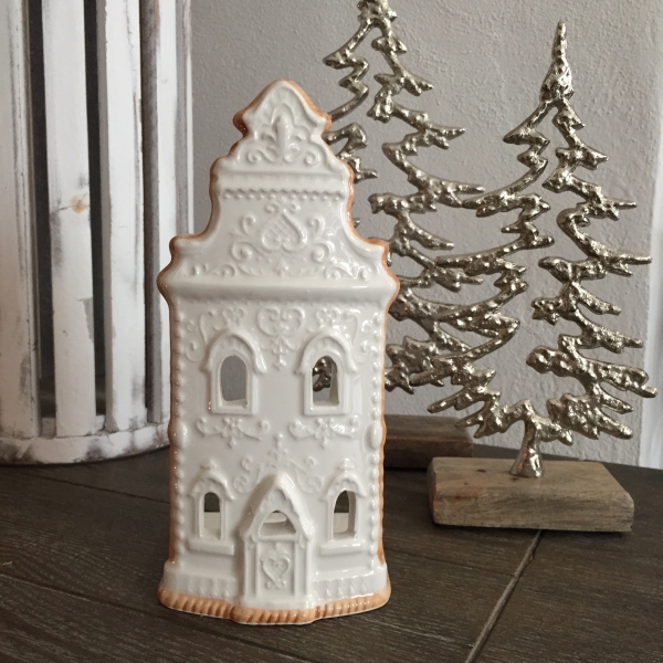 Keramický svietnik kostolíček 11x18,5x9cm