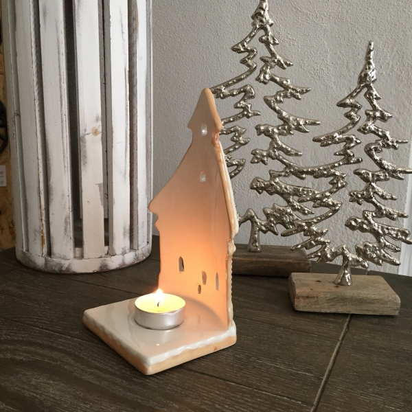 Keramický svietnik perníková chalúpka 11x18,5x9cm