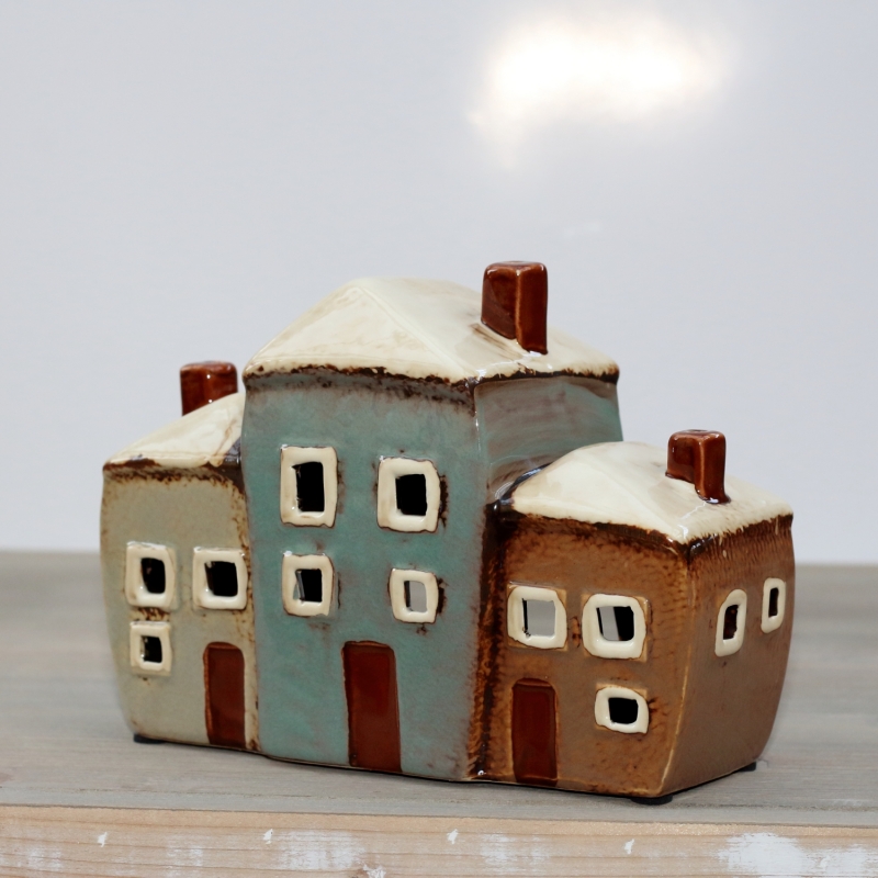 Keramický svietnik tri domčeky 19x8x13,5cm