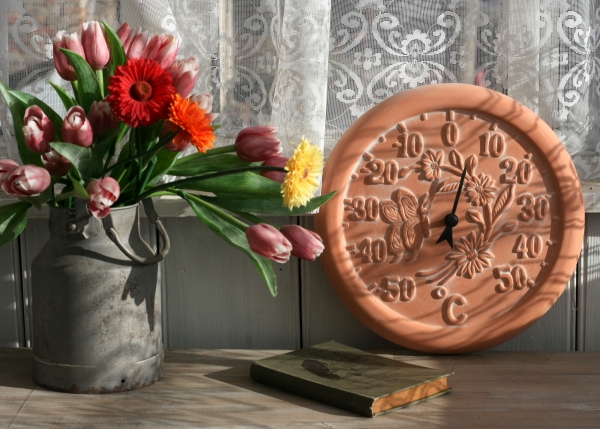 Keramický teplomer kvetinky s motýľom 30cm