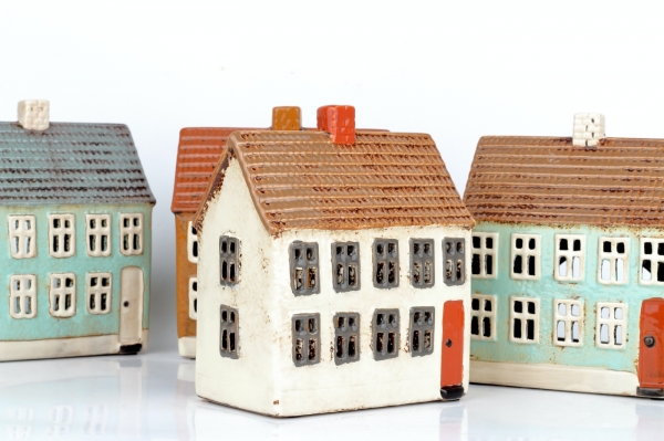 Keramický vianočný domček 17x8x14cm