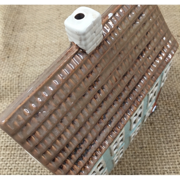 Keramický vianočný domček - vyradené