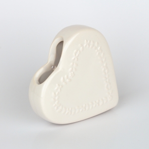 Keramický zvlhčovač vzduchu srdce biely 13x3,2x13cm