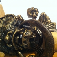 Klopadlo na dvere 21x16cm - odlomený roh