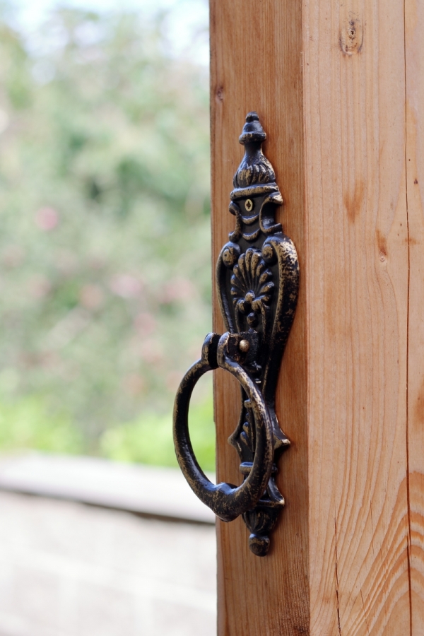 Klopadlo na dvere mosadz 24x9cm