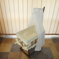 Kolíska pre bábiky drevená 