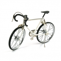 Bicykel Favorit s barany dĺžka kola 22,5 cm priemer kolies 9,3 cm