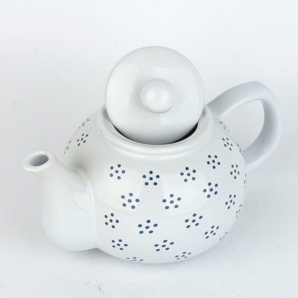 Kanvička na čaj biela s čiernými bodkami 1L