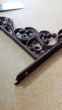 Konzola liatinová 20x18x2cm- vyradenú dek4683