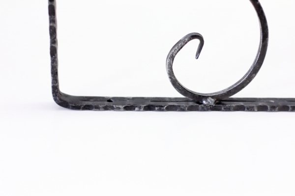 Konzola na stenu 27 x 22cm