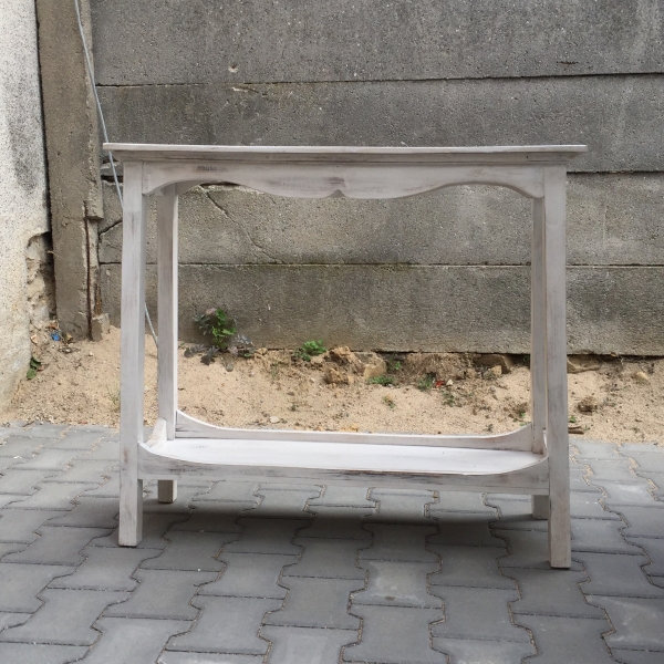 Konzolový stolík biely vintage 80x90x30cm