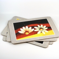 Korkové prestieranie s motívom kvetín 38x26cm