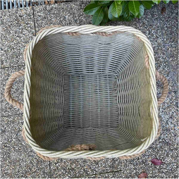 Kôš na drevo z umelého ratanu – veľký hranatý 62 x 62 cm