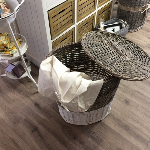 Kôš na bielizeň s vekom 45×58×34cm