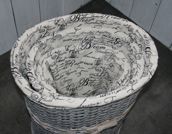 Kôš na bielizeň šedej prútia 48x41x26cm