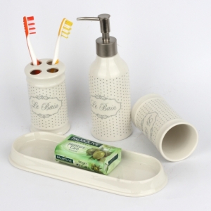 Kúpeľňový set Le Bain 4ks