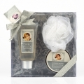 Kúpeľnový set, výživný krém, telové maslo a hubka