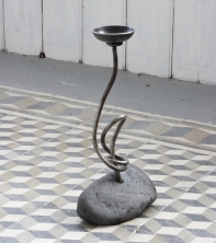 Kovaný svietnik tmavý kameň 34cm