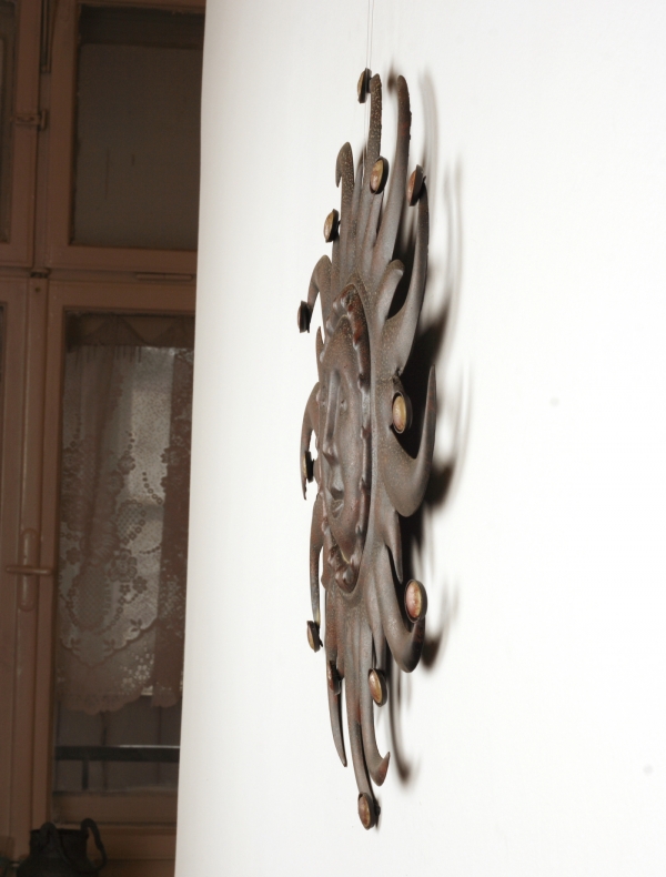 Kovová dekorácie na stenu slnko 51cm