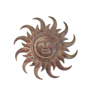 Kovová dekorácie na stenu slnko