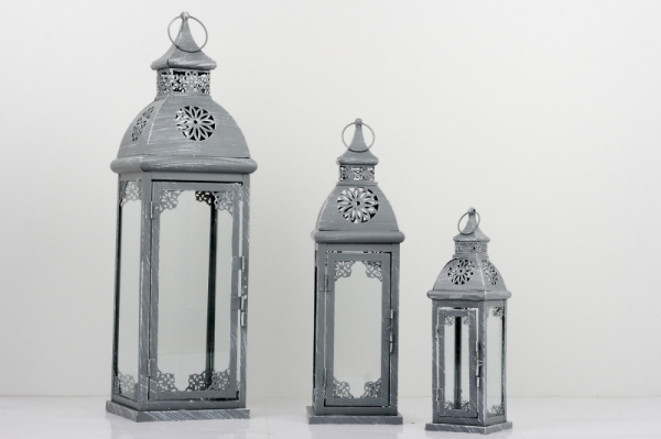 Kovová lampáš sivá s patinou zdobená 35cm